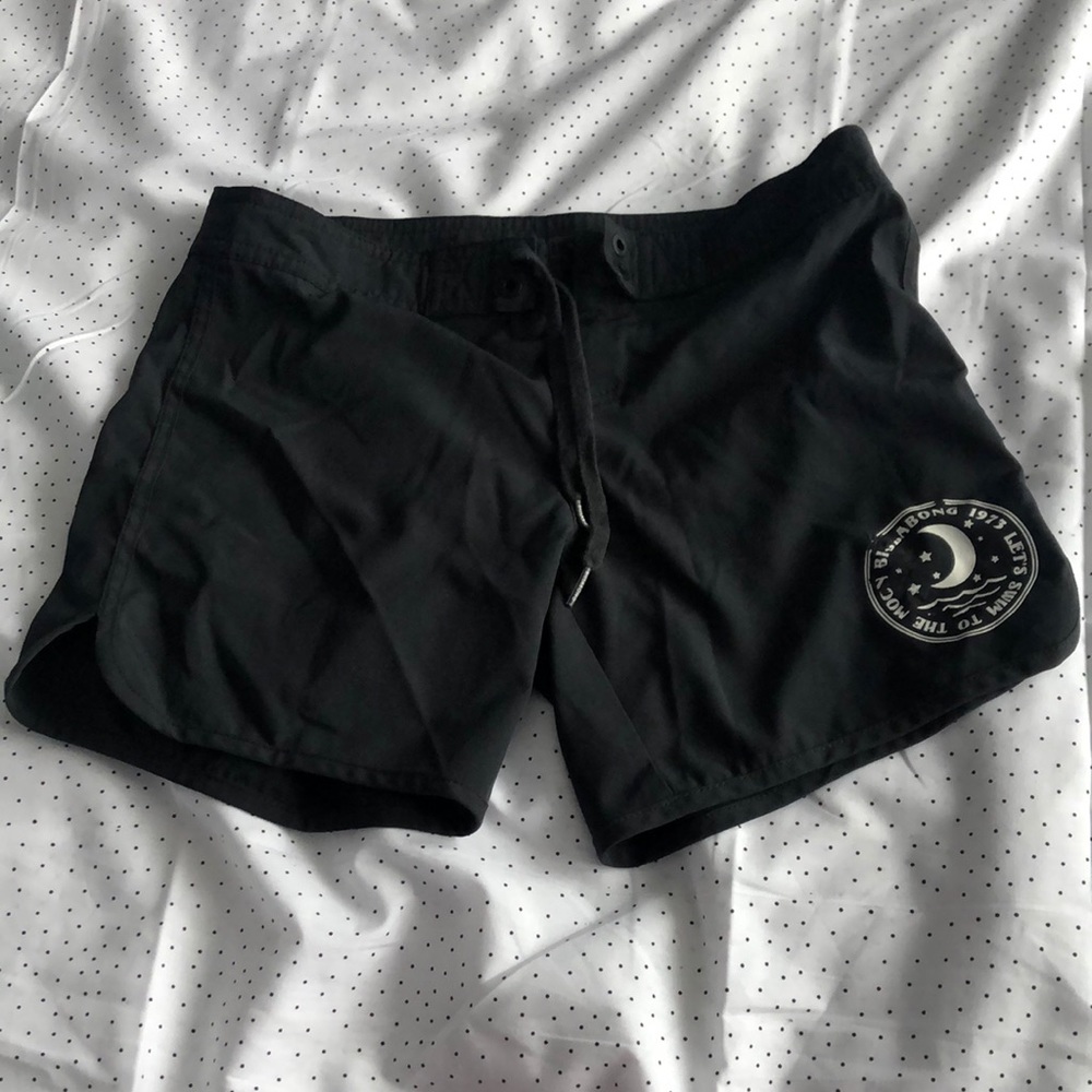 swim/surf shorts